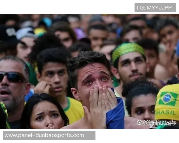 激情四溢的足球场标语汇集,激励每一位球员与球迷的热血瞬间 激情四溢的足球场标语汇集,激励每一位球员与球迷的热血瞬间